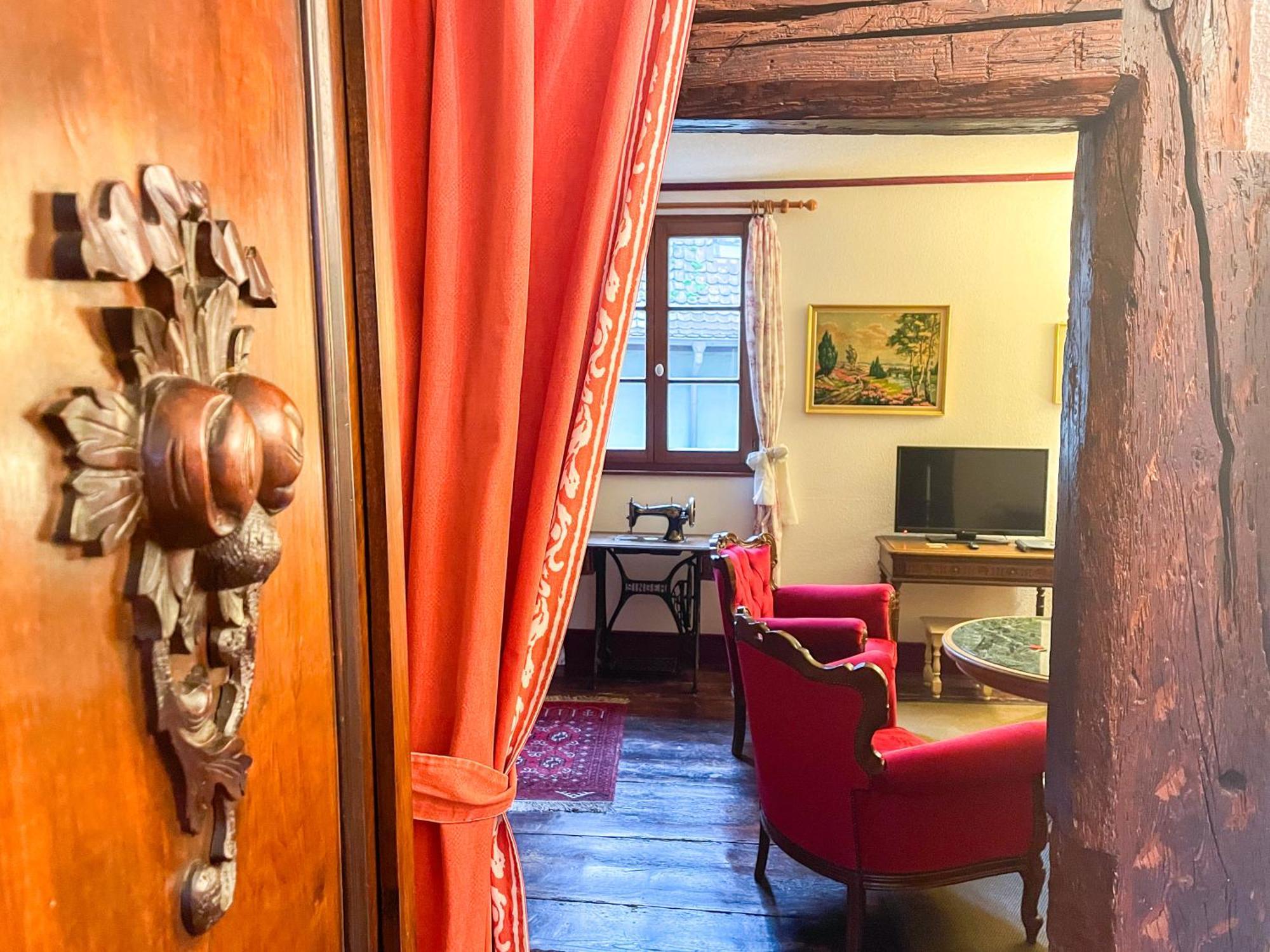 La Maison Bleue - Historic House In The Heart Of Riquewihr Dış mekan fotoğraf